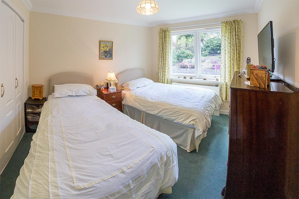Bedroom in Viewlands Court Bungalow